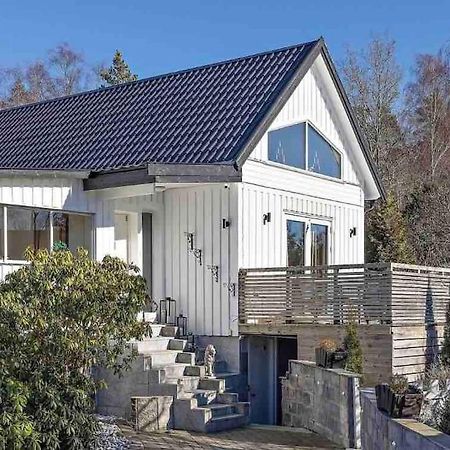 Mysigt Hus Med Natur & Jacuzzi I Olofstorp Göteborg Exteriör bild