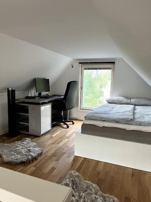 Mysigt Hus Med Natur & Jacuzzi I Olofstorp Göteborg Exteriör bild