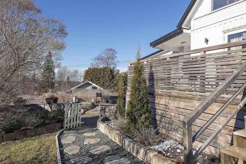 Mysigt Hus Med Natur & Jacuzzi I Olofstorp Göteborg Exteriör bild