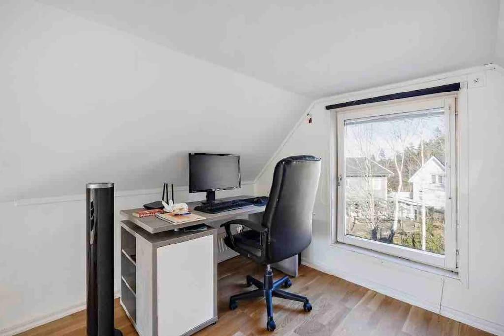 Mysigt Hus Med Natur & Jacuzzi I Olofstorp Göteborg Exteriör bild