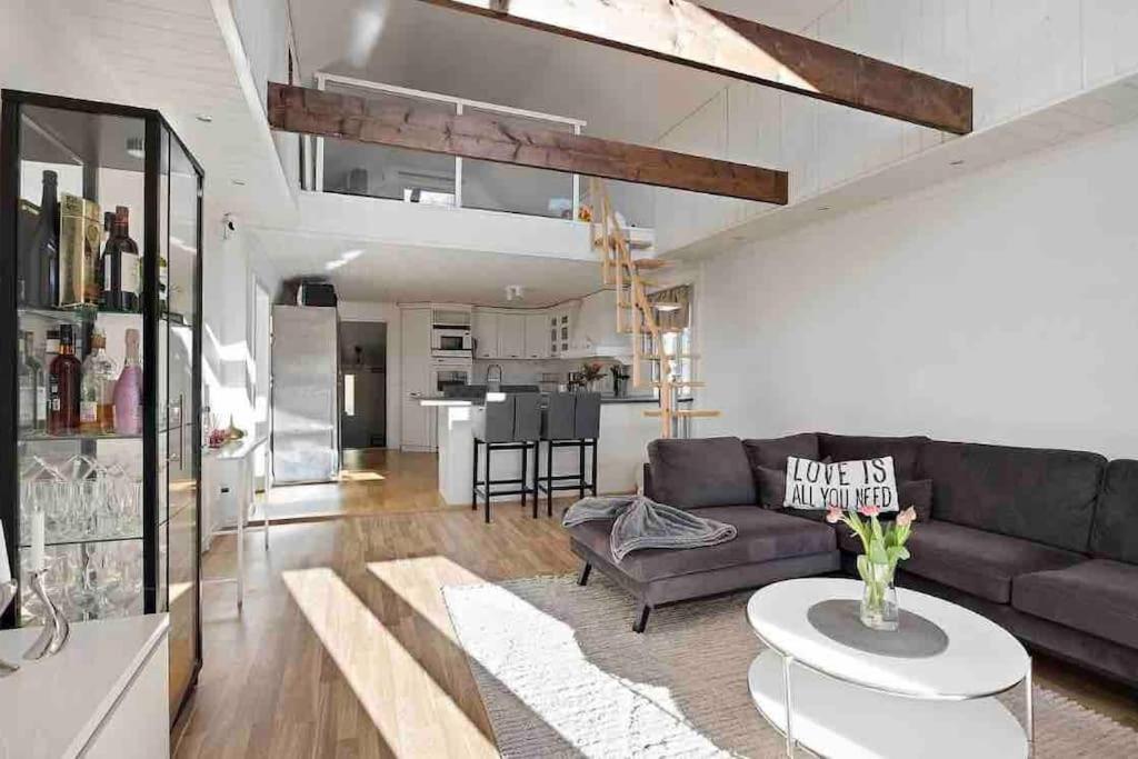 Mysigt Hus Med Natur & Jacuzzi I Olofstorp Göteborg Exteriör bild